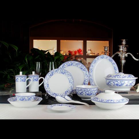 46头釉中青花(huā)莲中餐具(新(xīn))